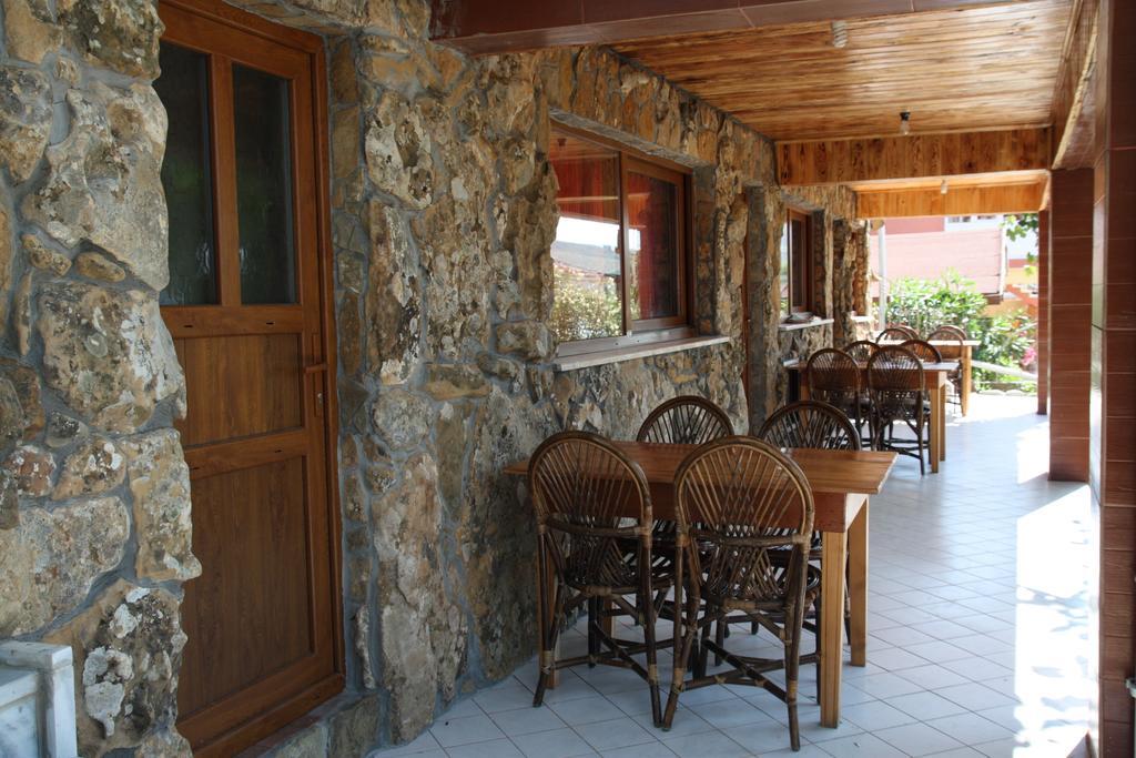 Uysallar Koy Evi İmroz Стая снимка
